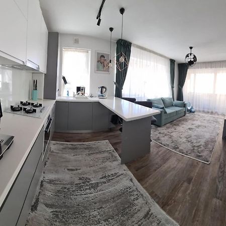 Apartament Coresimall Apartman Brassó Kültér fotó
