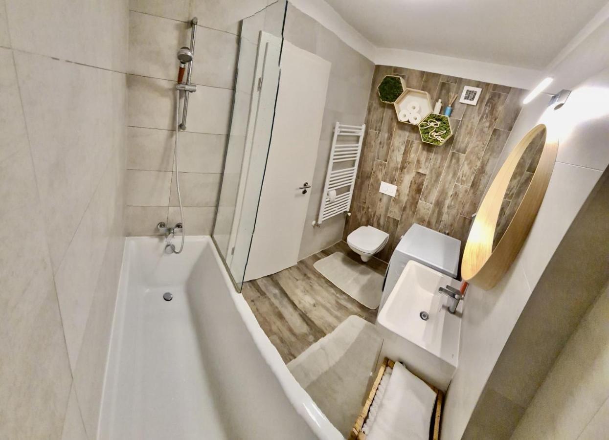 Apartament Coresimall Apartman Brassó Kültér fotó